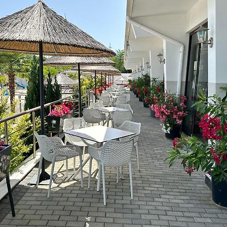 Hotel Aqua Kurdzhali Ngoại thất bức ảnh