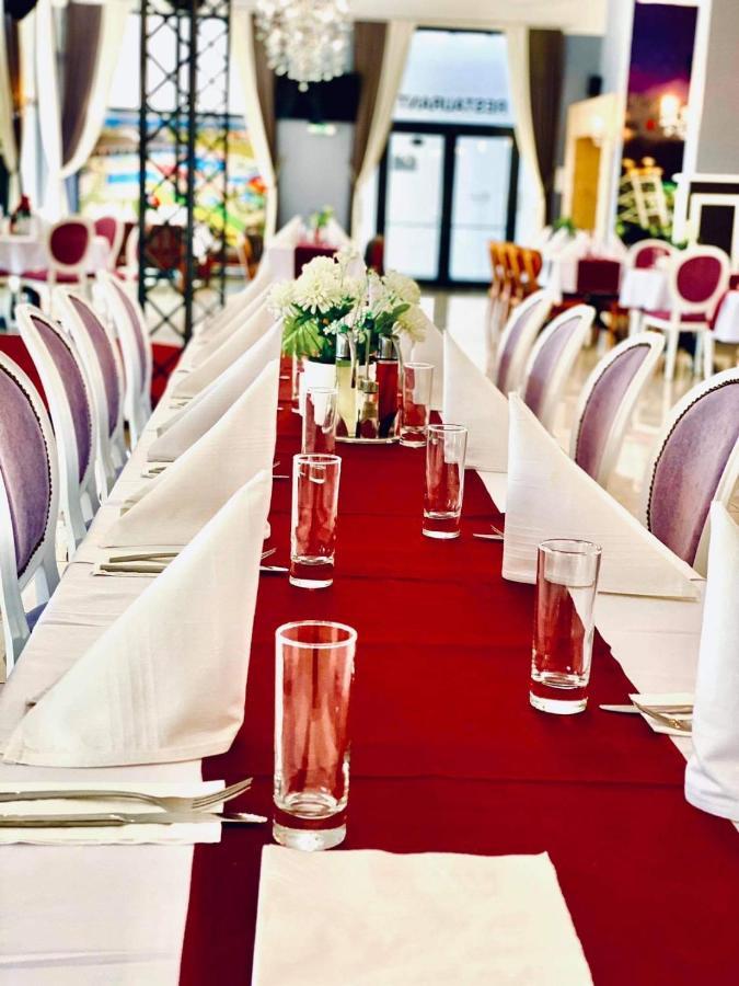Hotel Aqua Kurdzhali Ngoại thất bức ảnh