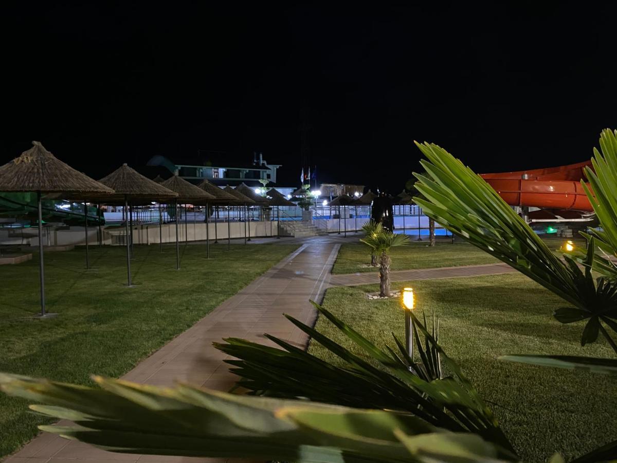 Hotel Aqua Kurdzhali Ngoại thất bức ảnh