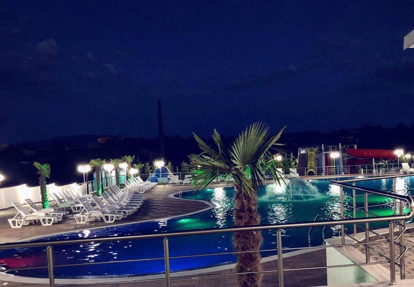 Hotel Aqua Kurdzhali Ngoại thất bức ảnh