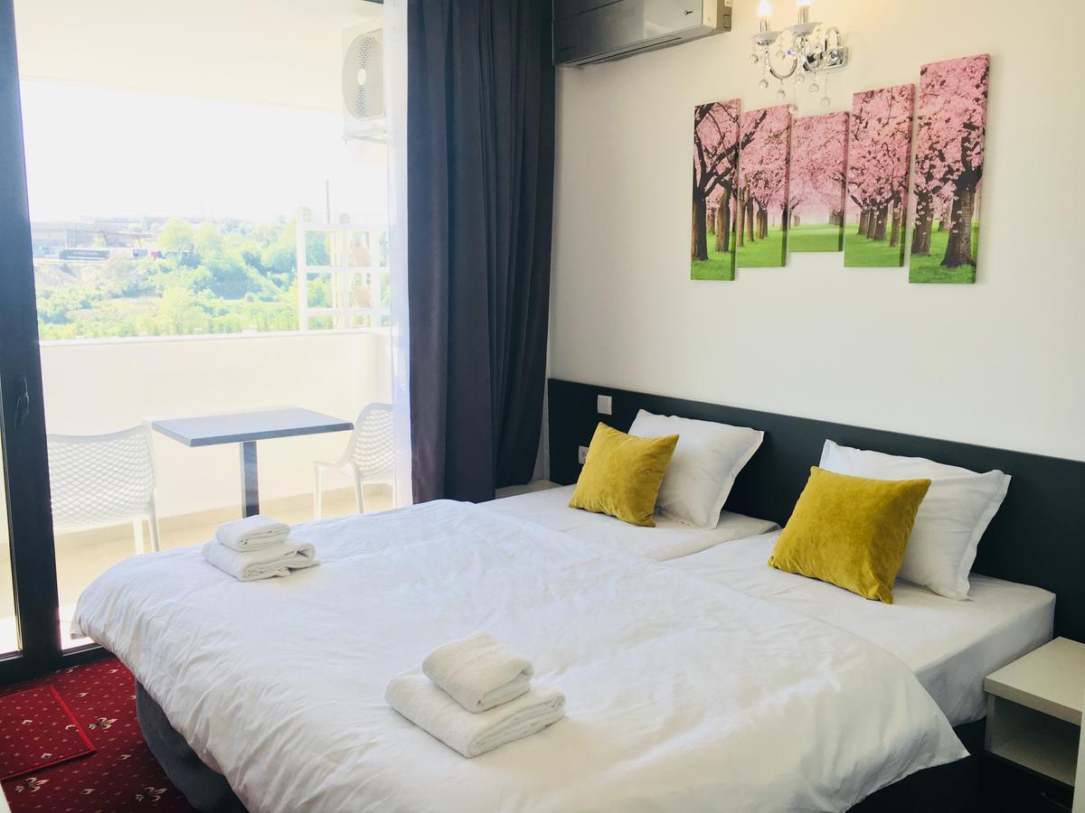 Hotel Aqua Kurdzhali Ngoại thất bức ảnh