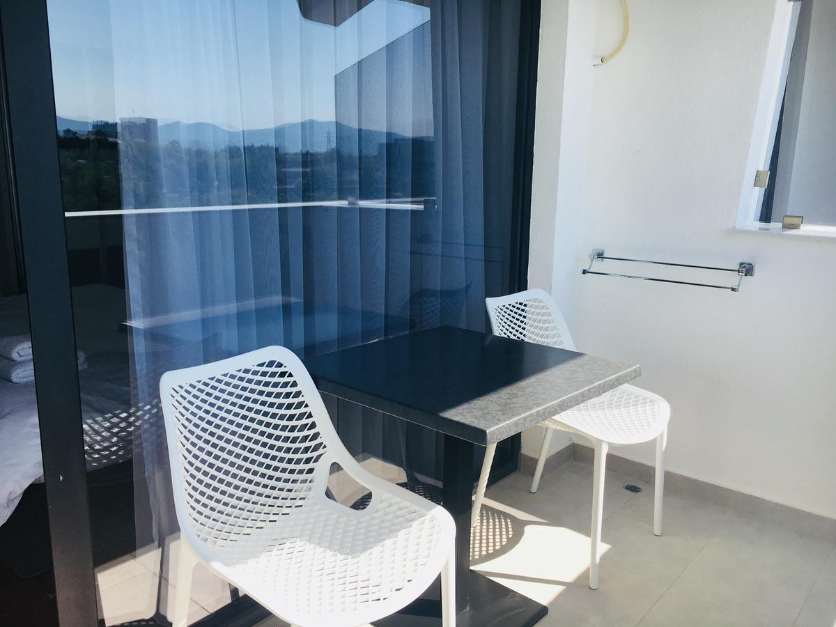 Hotel Aqua Kurdzhali Ngoại thất bức ảnh