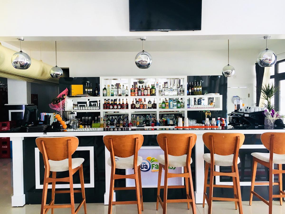 Hotel Aqua Kurdzhali Ngoại thất bức ảnh