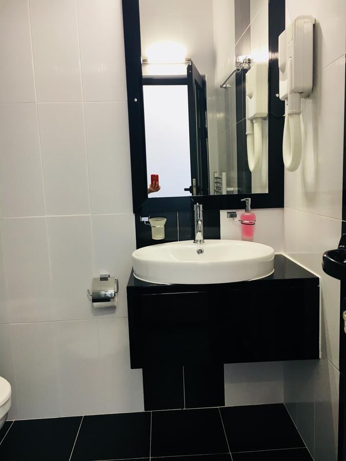 Hotel Aqua Kurdzhali Ngoại thất bức ảnh