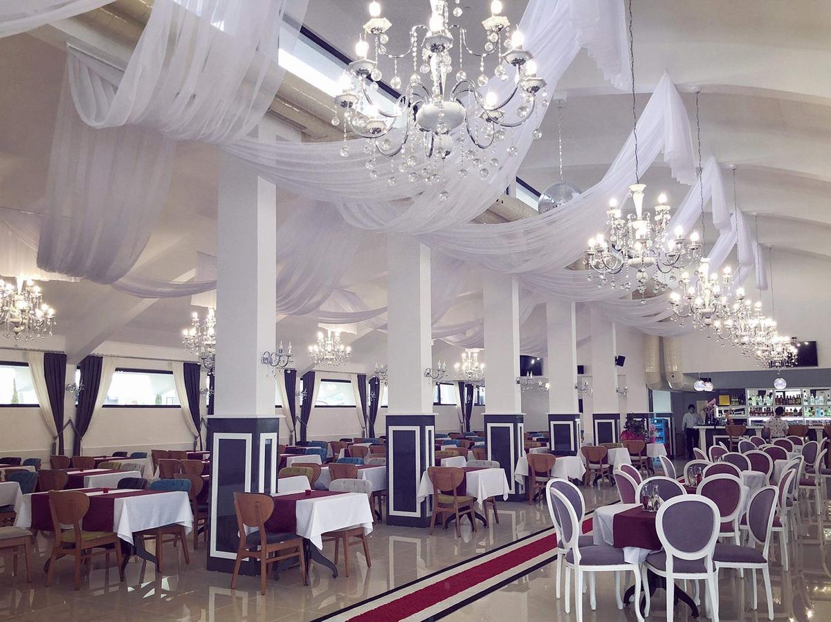 Hotel Aqua Kurdzhali Ngoại thất bức ảnh