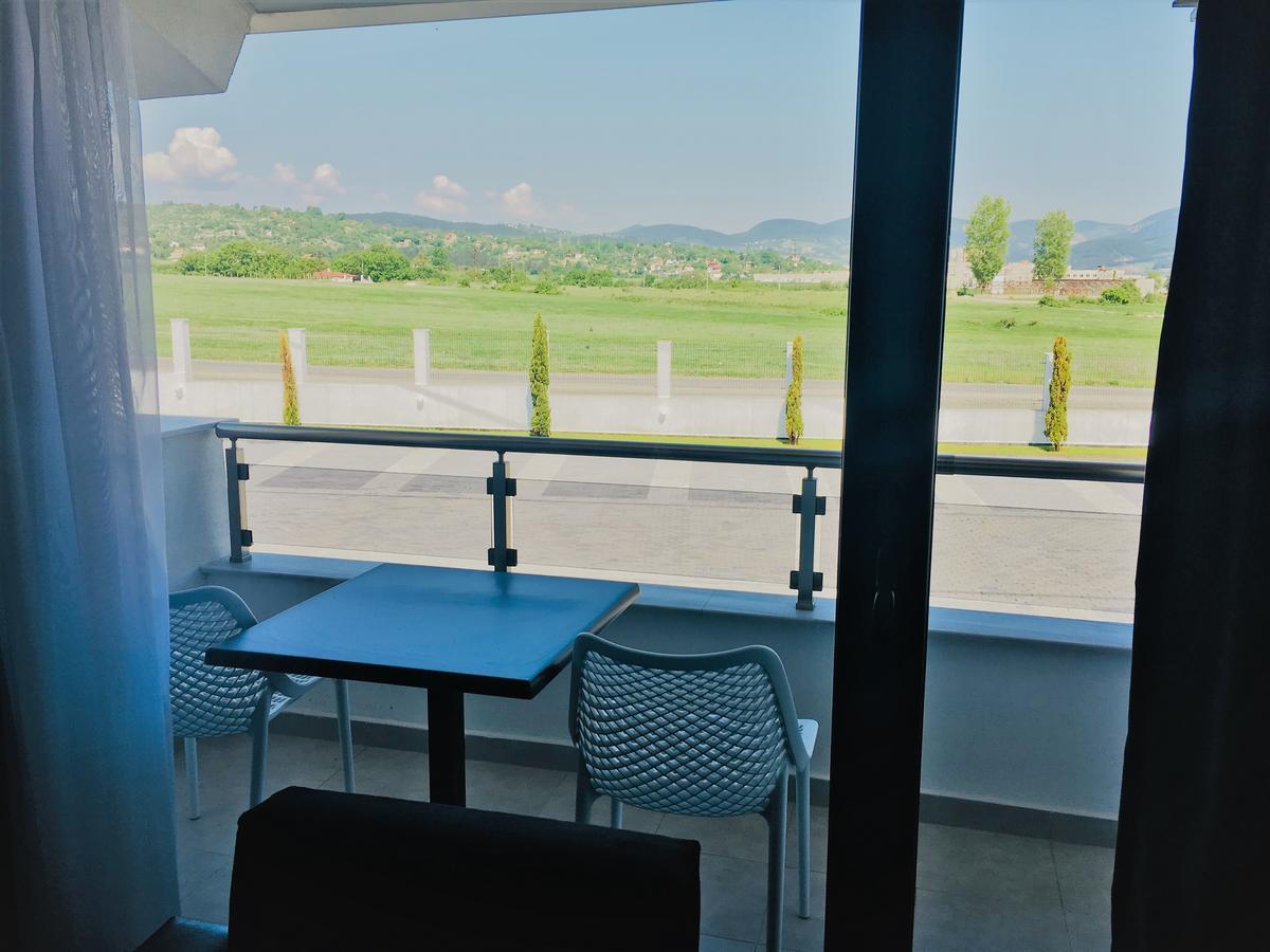 Hotel Aqua Kurdzhali Ngoại thất bức ảnh