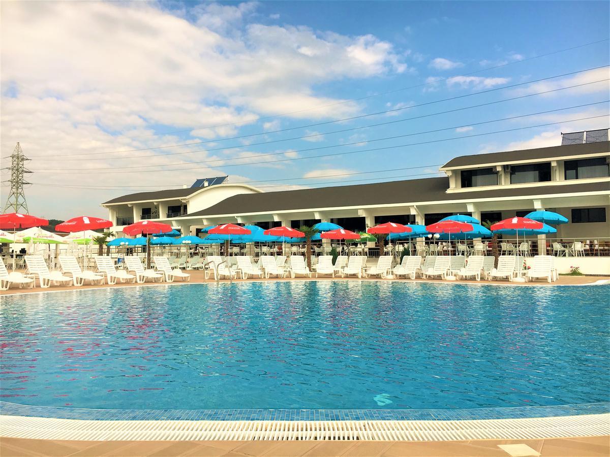 Hotel Aqua Kurdzhali Ngoại thất bức ảnh