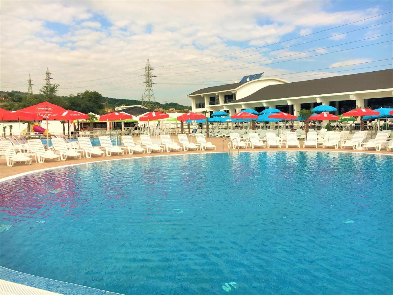 Hotel Aqua Kurdzhali Ngoại thất bức ảnh