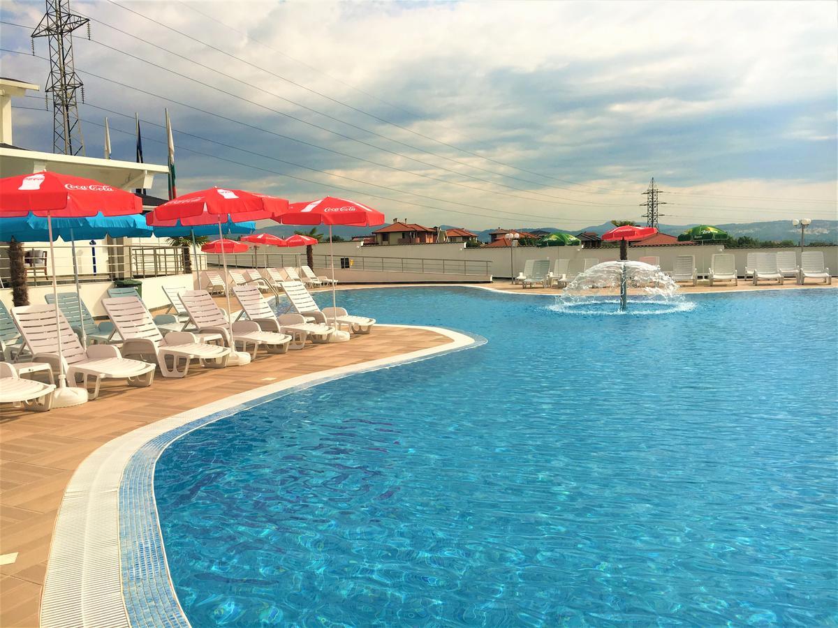 Hotel Aqua Kurdzhali Ngoại thất bức ảnh